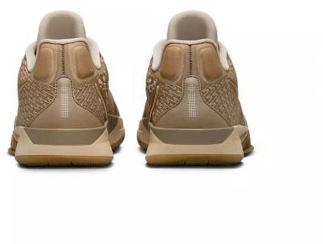 Nike Nike Sabrina 2 Stronger Than Gold Geel