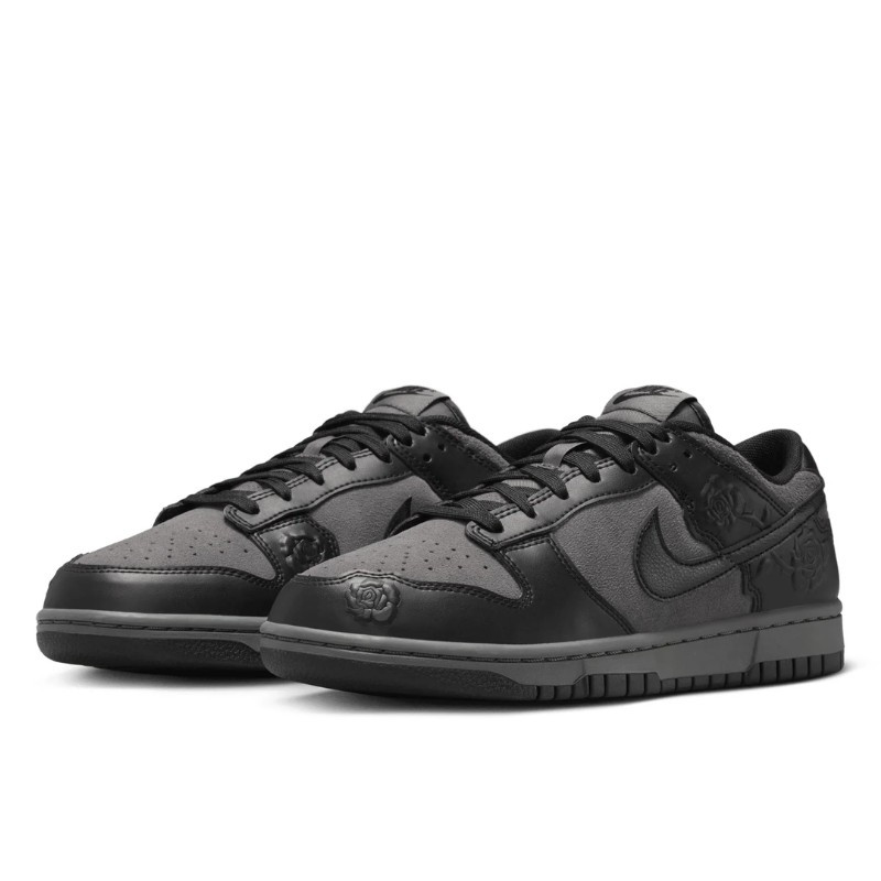Nike Nike Dunk Low Black Roses Zwart