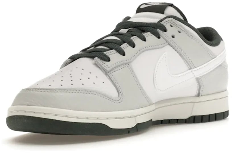 Nike Nike Dunk Low Retro SE Photon Dust Vintage Green Wit
