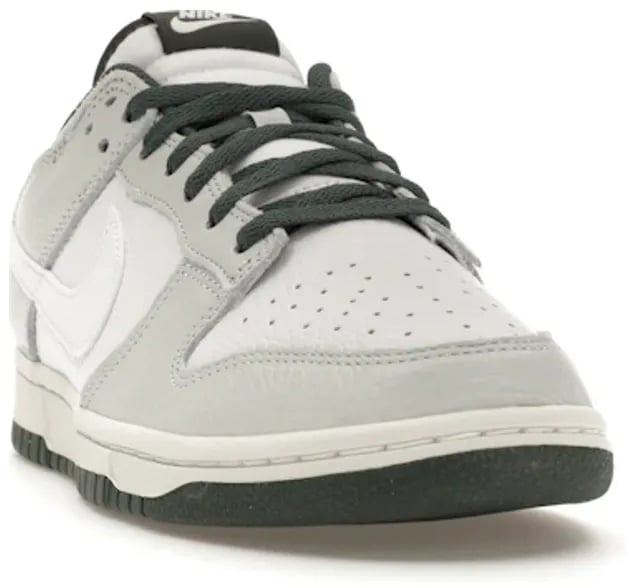 Nike Nike Dunk Low Retro SE Photon Dust Vintage Green Wit