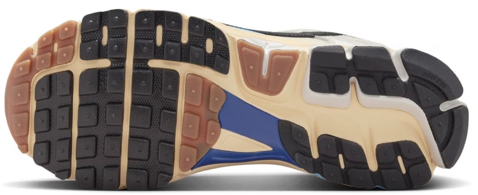 Nike Zoom Vomero 5 Prm Designed By Japan Sneakers Divers