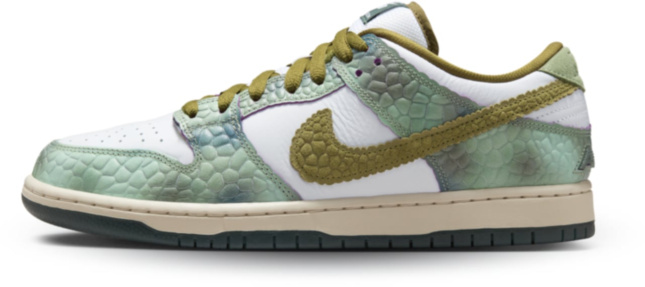 Nike Nike SB Dunk Low Alexis Sablone Chameleon Divers