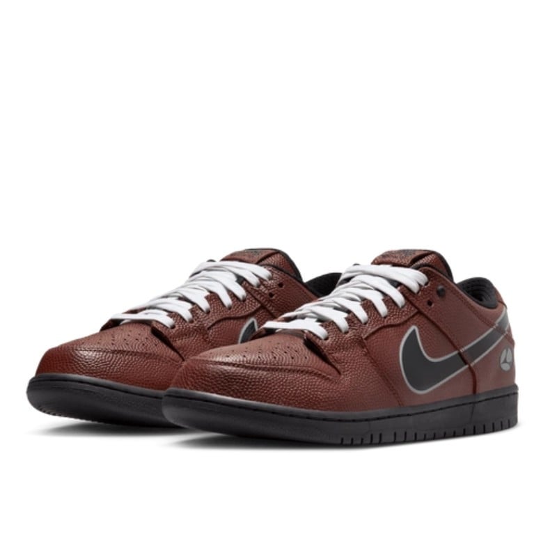 Nike Nike SB Dunk Low Limosine Skateboards Bruin