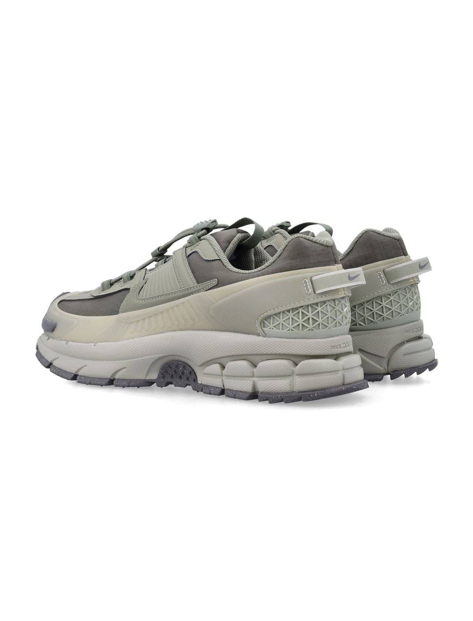 Nike Zoom Vomero Roam Layered Sneakers Grijs
