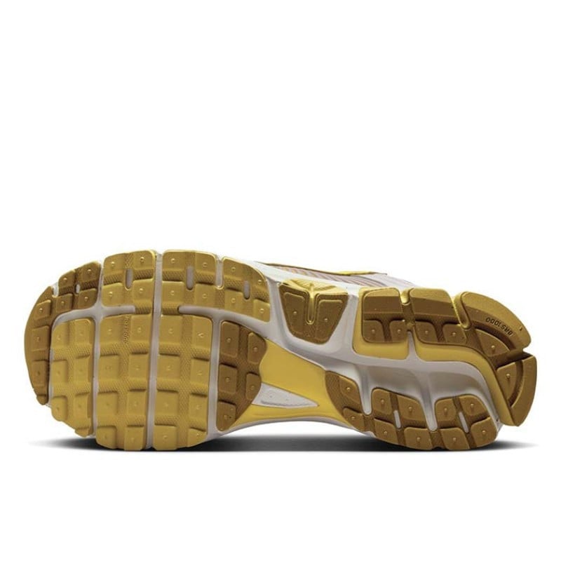 Nike Nike Zoom Vomero 5 Bronzine Wit