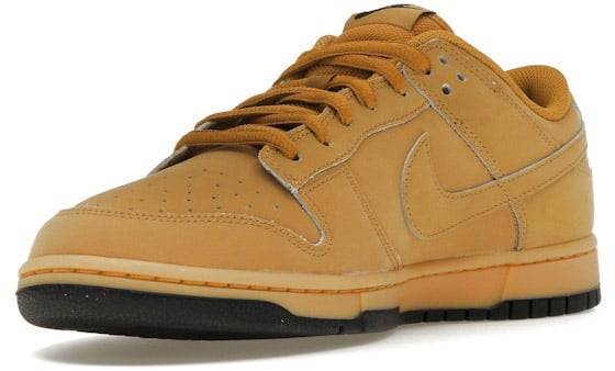 Nike Nike Dunk Low Retro SE Wheat Gum Zwart