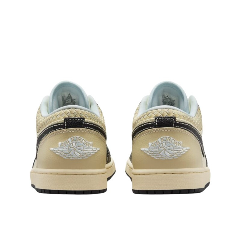 Nike Air Jordan 1 Low SE Coconut Milk Black Muslin Zwart