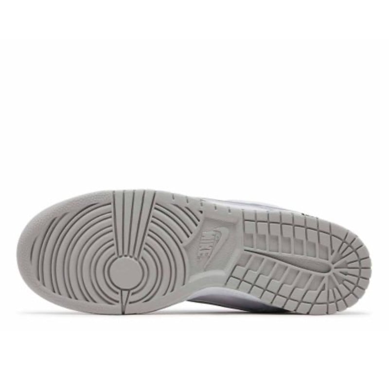 Nike Nike SB Dunk Low Supreme 94 White Metallic Silver Wit