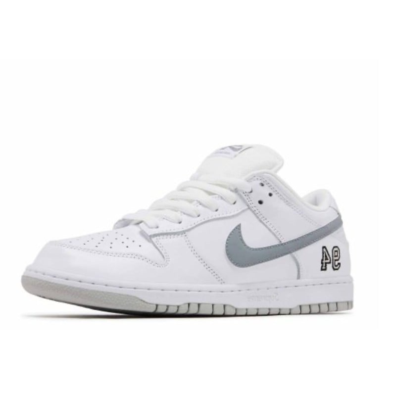 Nike Nike SB Dunk Low Supreme 94 White Metallic Silver Wit