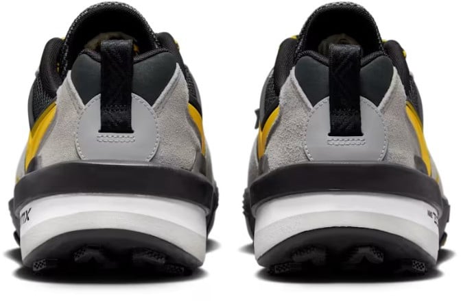 Nike Nike Zegamadome SP sacai Matte Silver Yellow Zilver