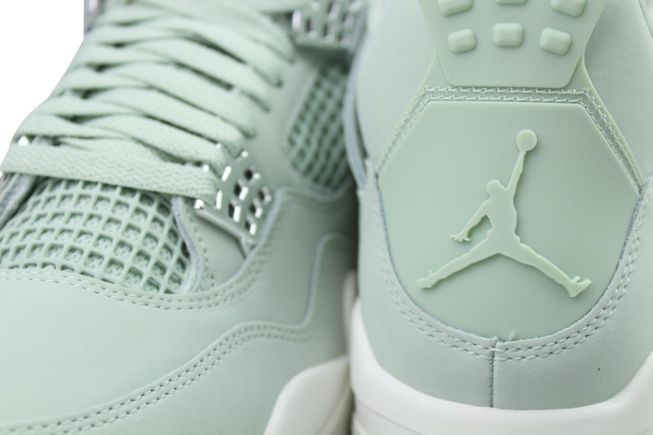 Nike Air Jordan 4 Retro 'Seafoam Sail' Groen