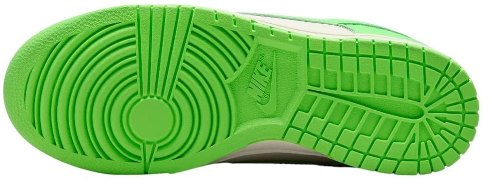 Nike Dunk Low 'green Strike' Sneakers Groen