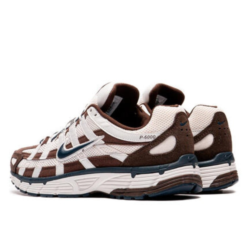Nike Nike P-6000 Baroque Brown Wit