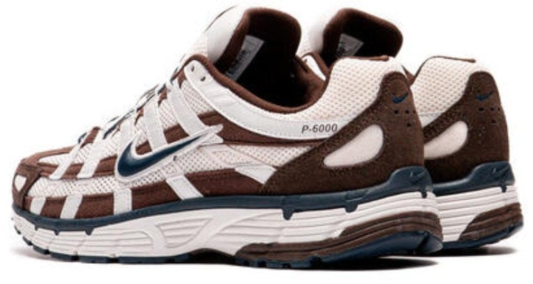 Nike Nike P-6000 Baroque Brown Wit