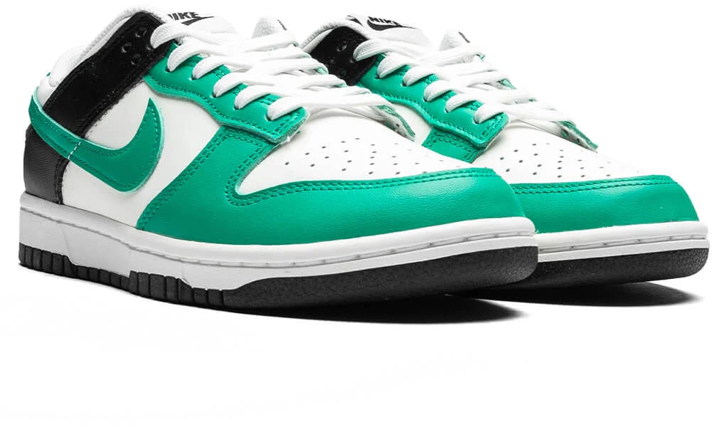 Nike Sb Dunk Low 'celtics' Sneakers Divers