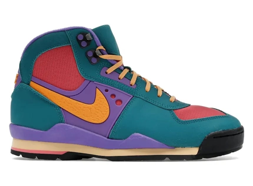 Nike Baltoro Bright Spruce Kumquat Zwart