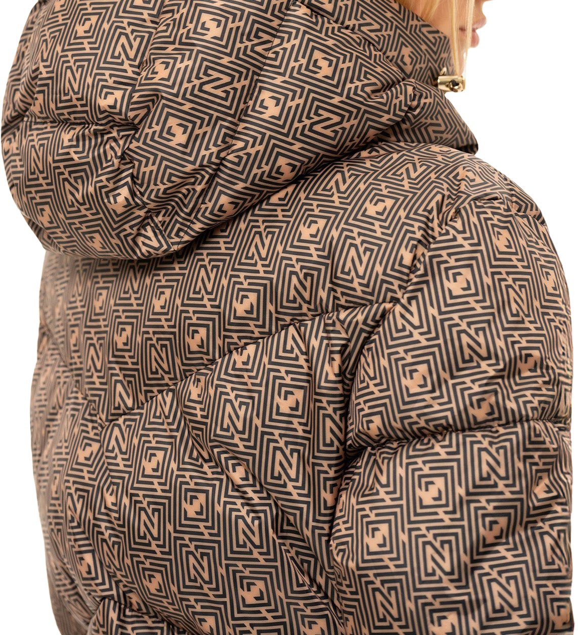 Nikkie Newport Logo Ski Jas Beige