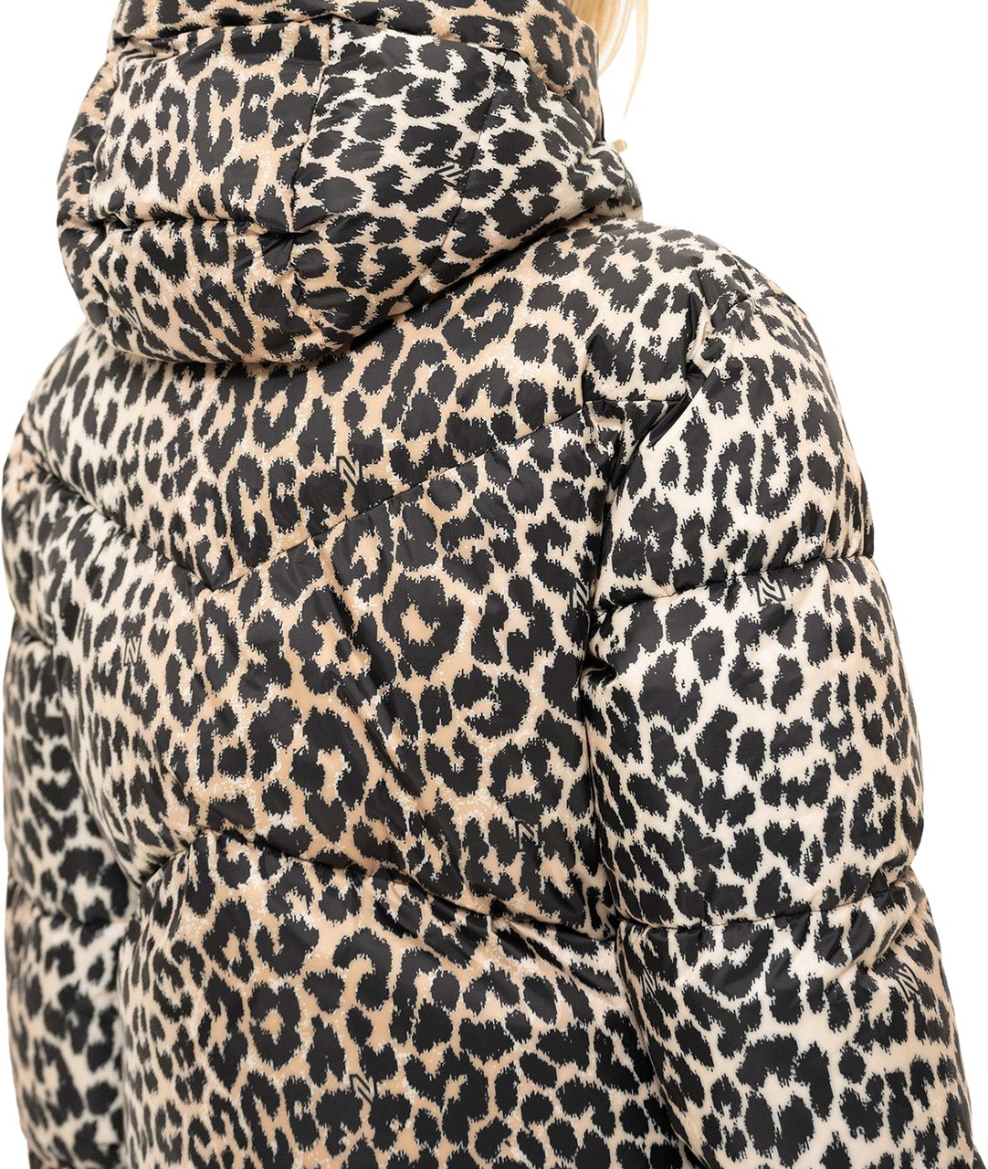 Nikkie Newport Leopard Ski Jas Wit