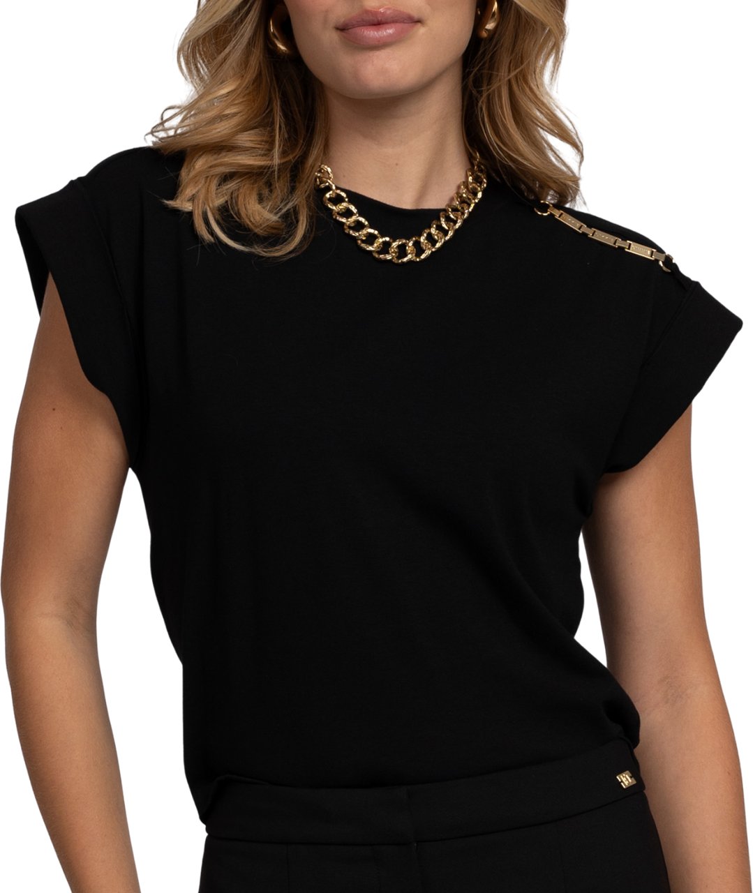 Nikkie Epaulette T-Shirt Zwart