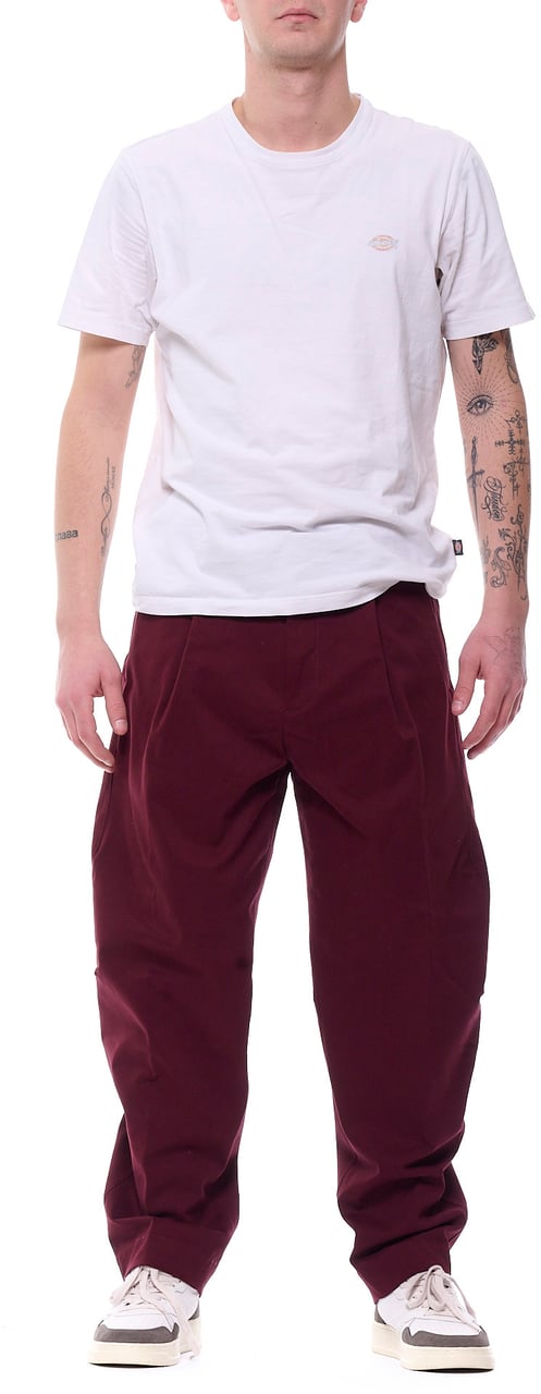 Nine in the morning Carrot Fit Trousers In Deep Must Wine Zwart