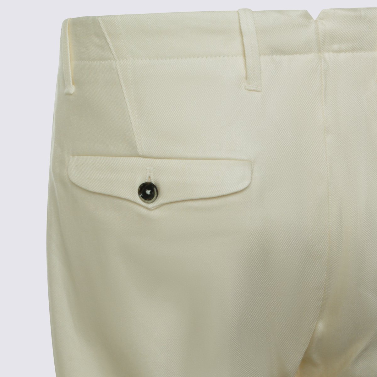 Nine in the Morning Tailored Fit Trousers With Clean Front Pleat And Flap Pockets Neutraal