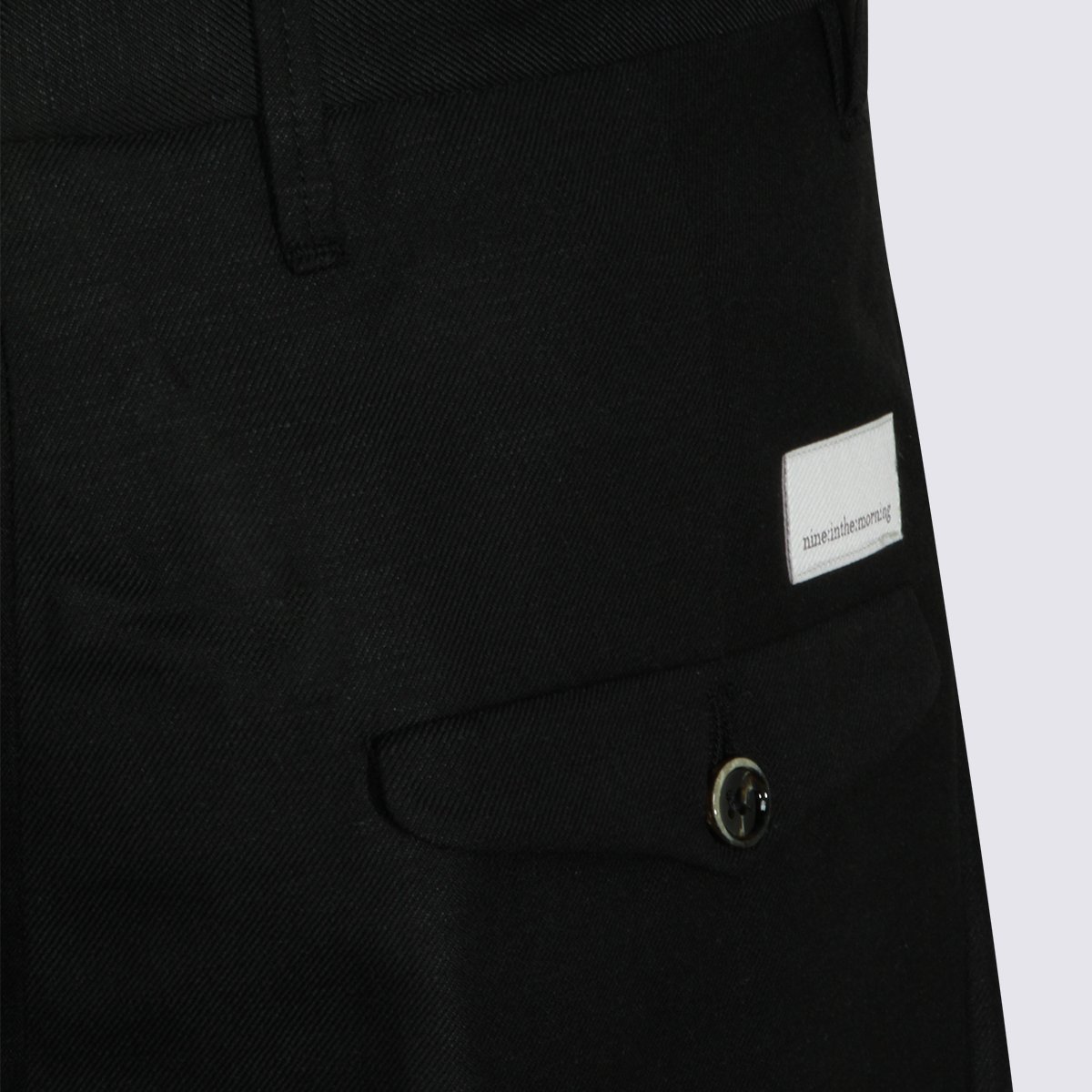 Nine in the Morning Tailored Straight-Leg Trousers With Flap Pockets Zwart