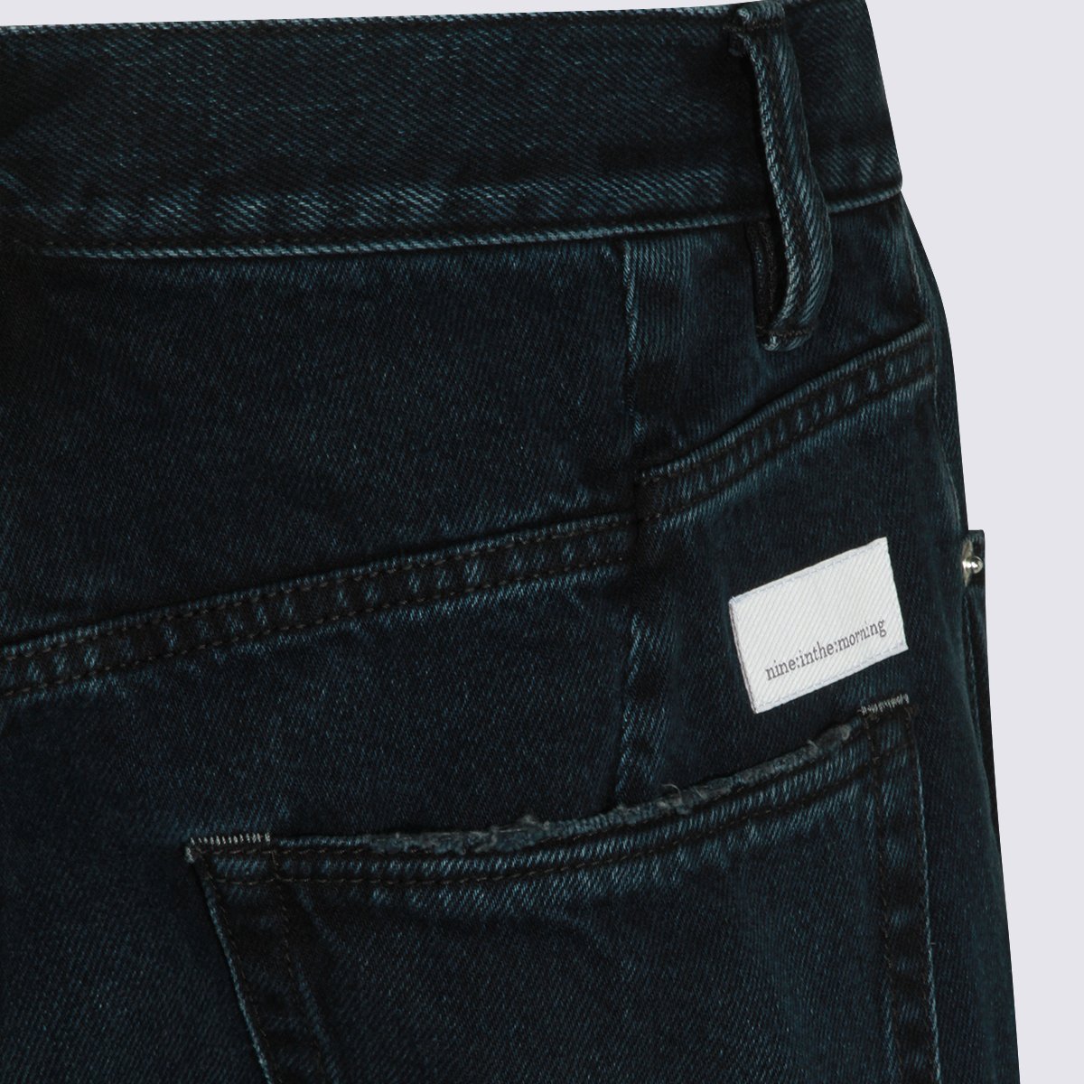 Nine in the Morning Straight-Leg Jeans With Subtle Whiskering And Classic Fit Zwart