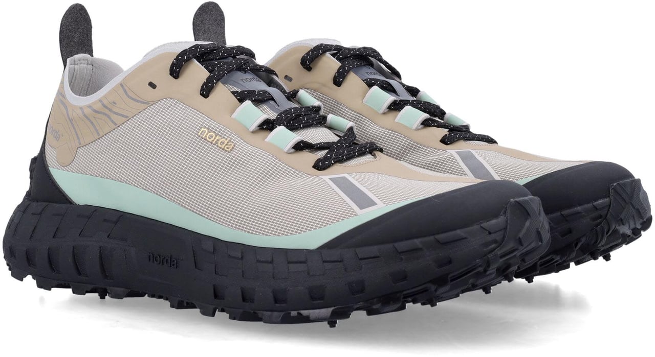 Norda 001 Astral Taupe