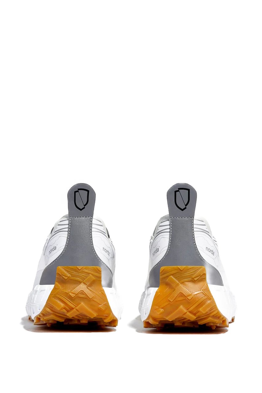 Norda 001 White/Gum Trail Running Shoes Wit