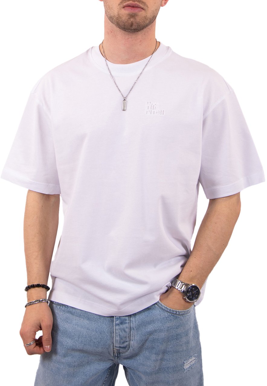 OFF THE PITCH Corsage Loose Fit Tee Wit