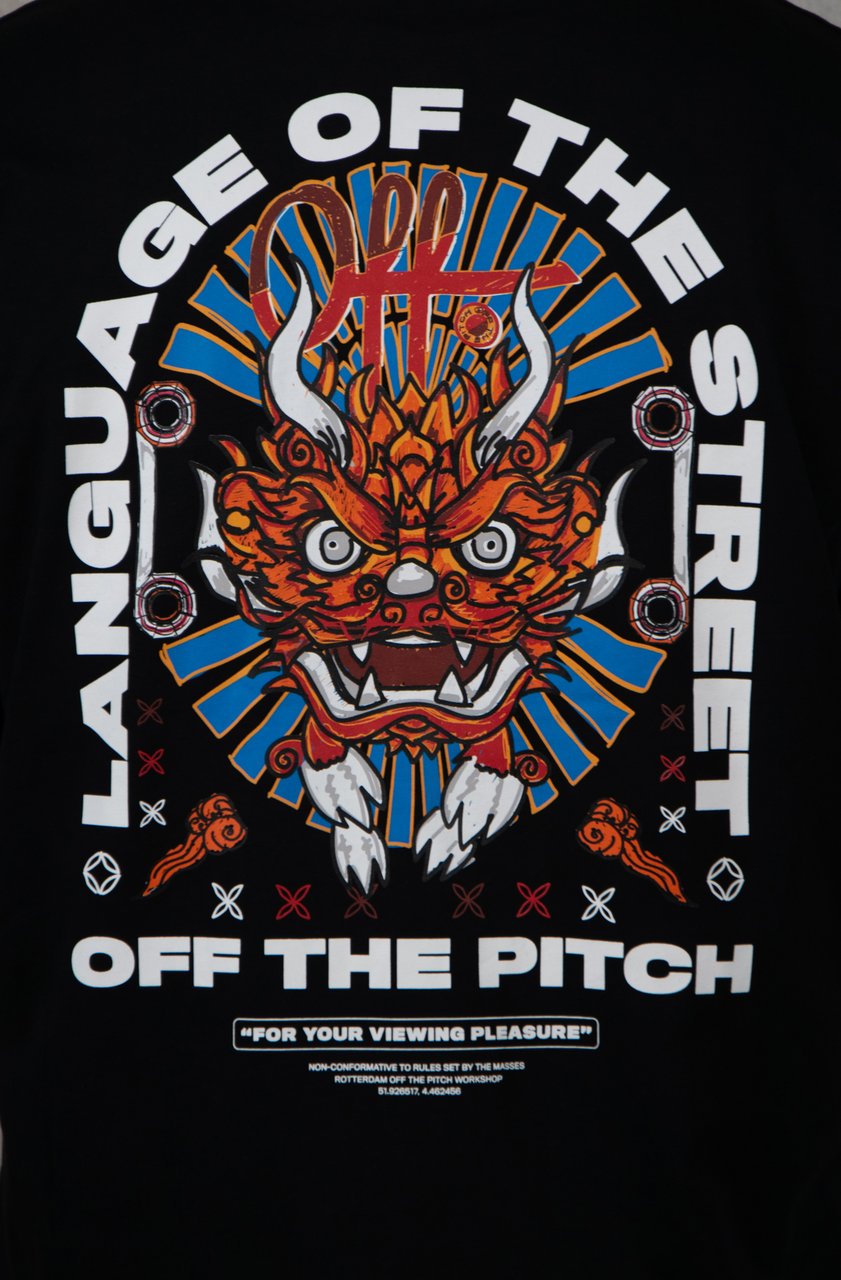 OFF THE PITCH OFF THE PITCH Dragon Oversized Tee Zwart