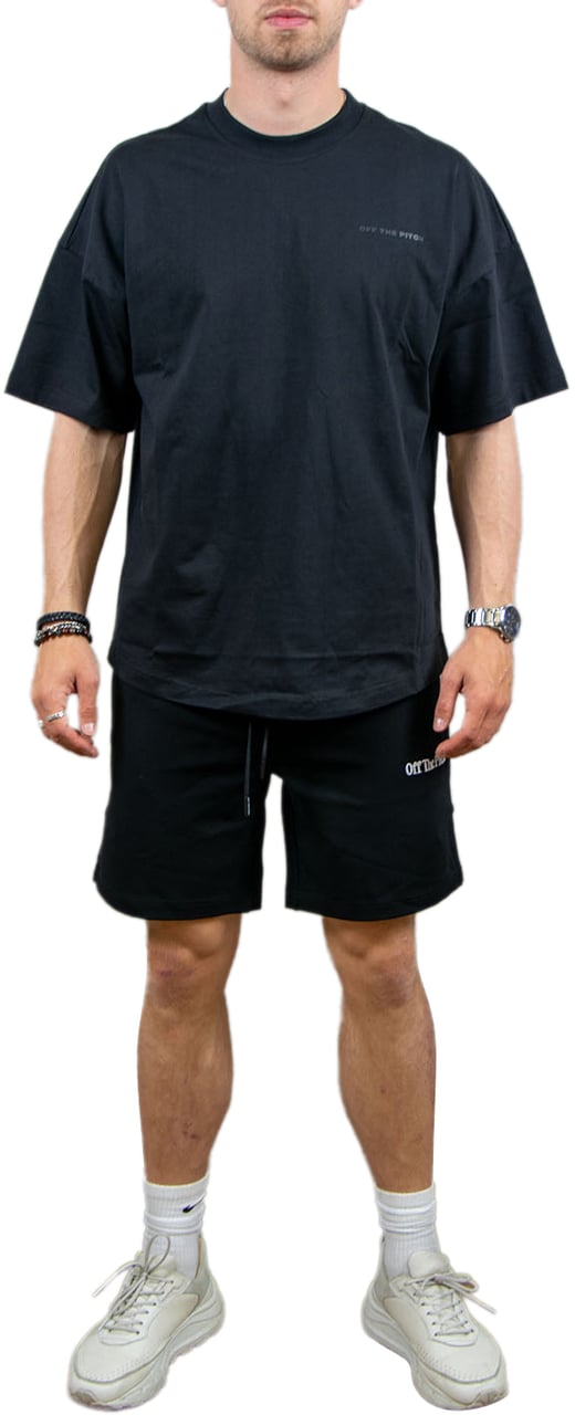 OFF THE PITCH Season Oversized Tee Zwart