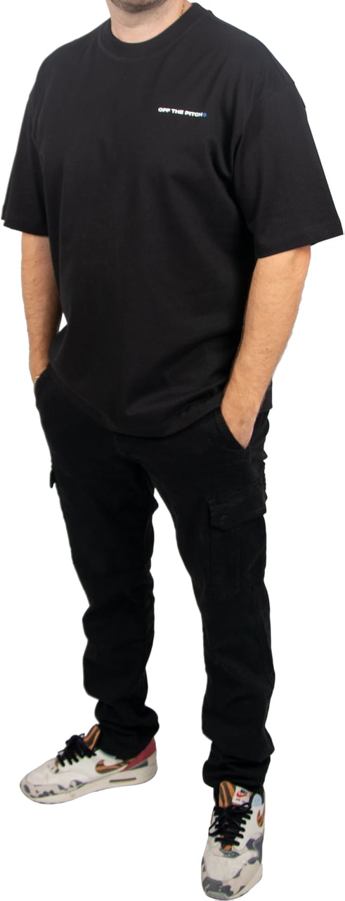 OFF THE PITCH OFF THE PITCH World Loose Fit Tee Zwart