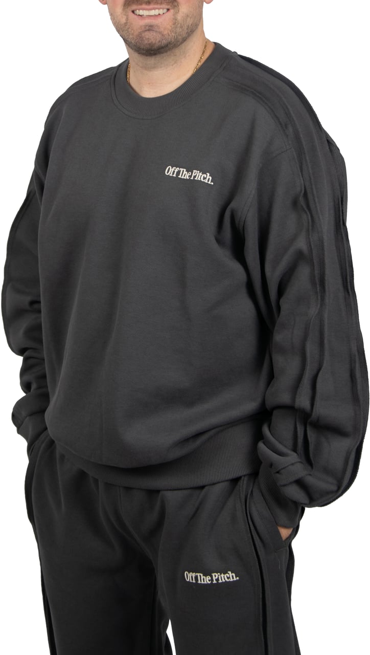 OFF THE PITCH OFF THE PITCH Raw Edge Panel Crew Grijs