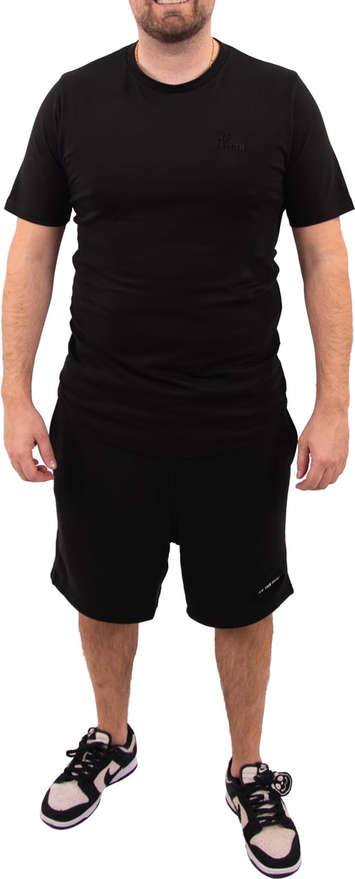 OFF THE PITCH OFF THE PITCH Blossom Slim Fit Tee Zwart