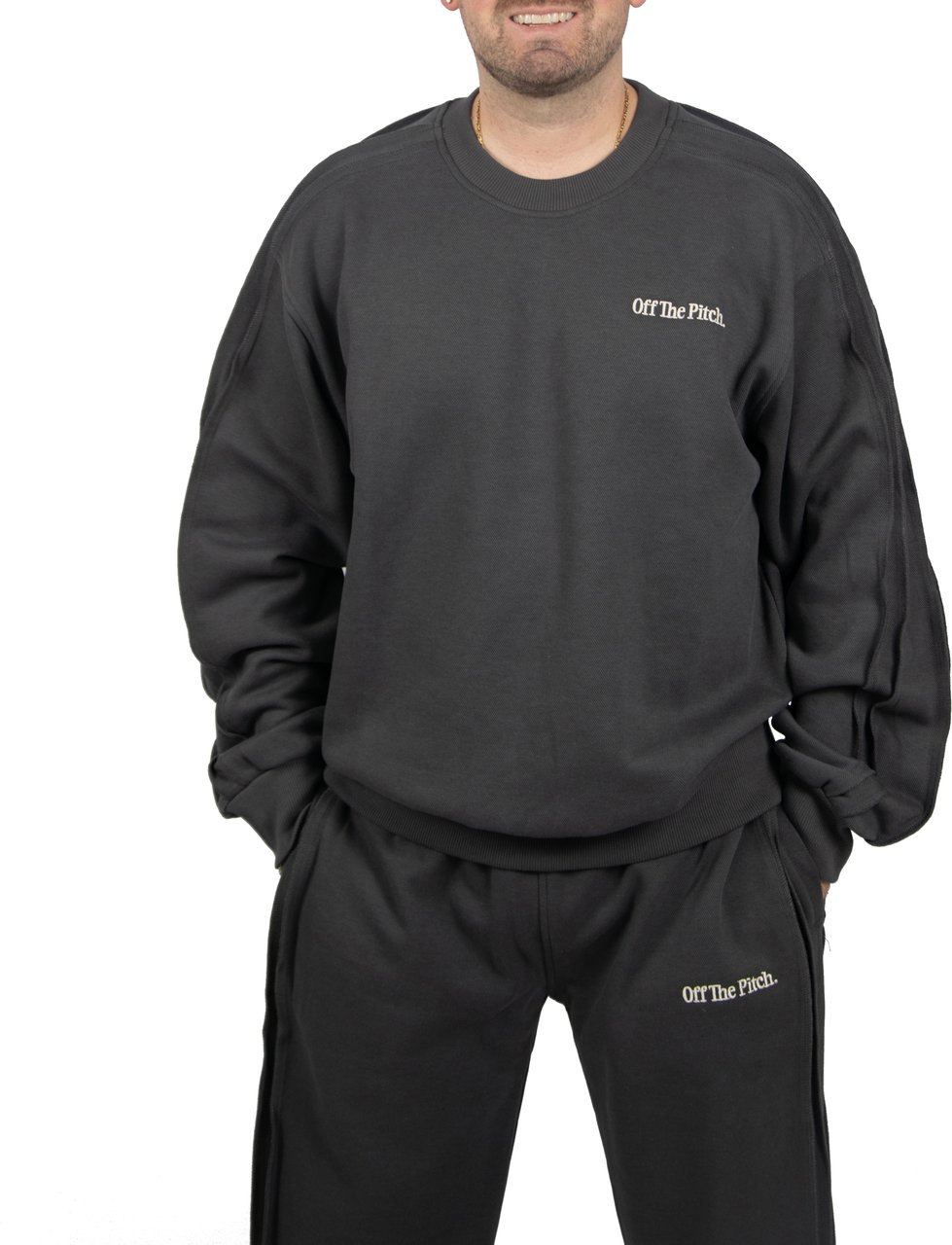 OFF THE PITCH OFF THE PITCH Raw Edge Panel Crew Grijs