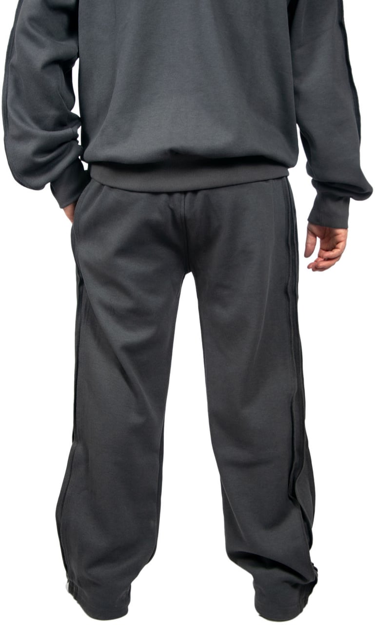 OFF THE PITCH Raw Edge Panel Pants Grijs