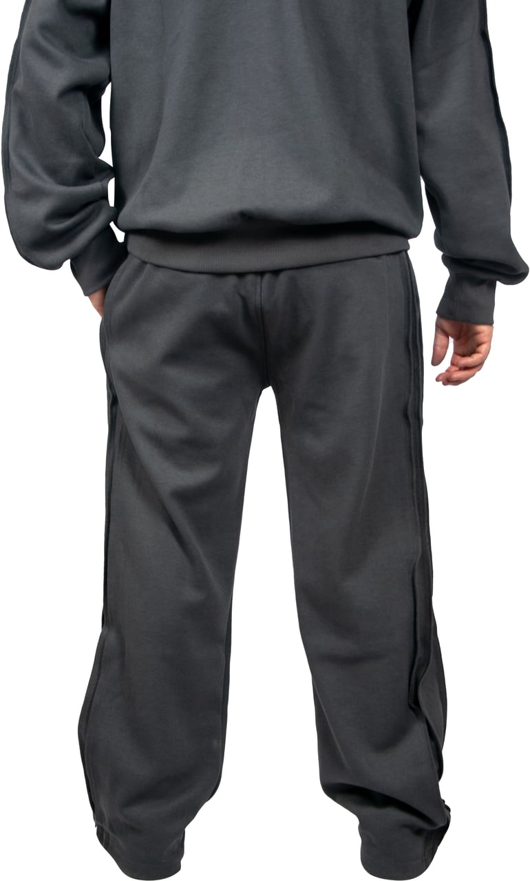 OFF THE PITCH OFF THE PITCH Raw Edge Panel Pants Grijs