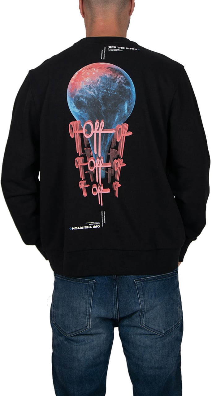 OFF THE PITCH World Crewneck Zwart