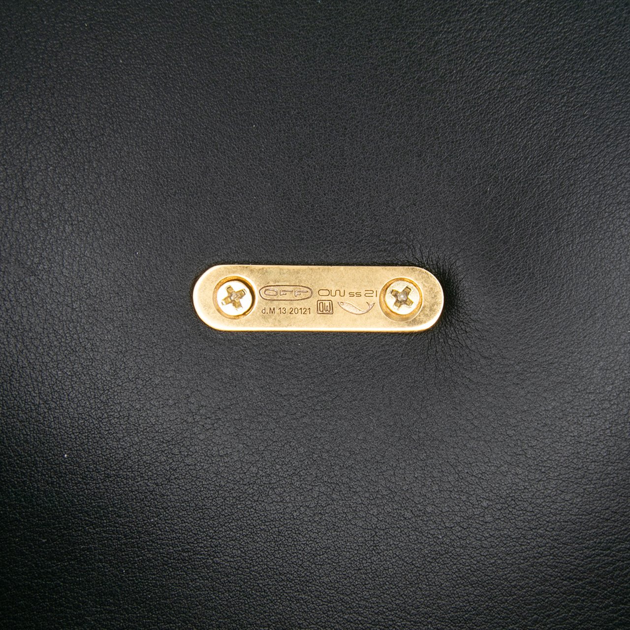 OFF-WHITE Leather Nail Clutch Zwart