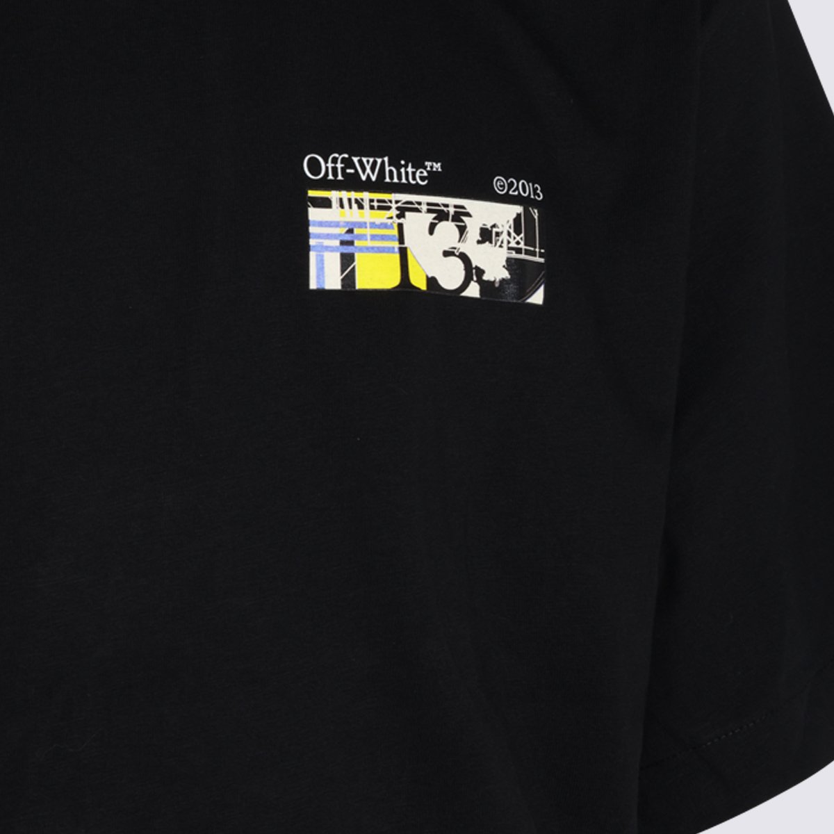 OFF-WHITE Black T-Shirt with Colorful Graphic Patch Zwart