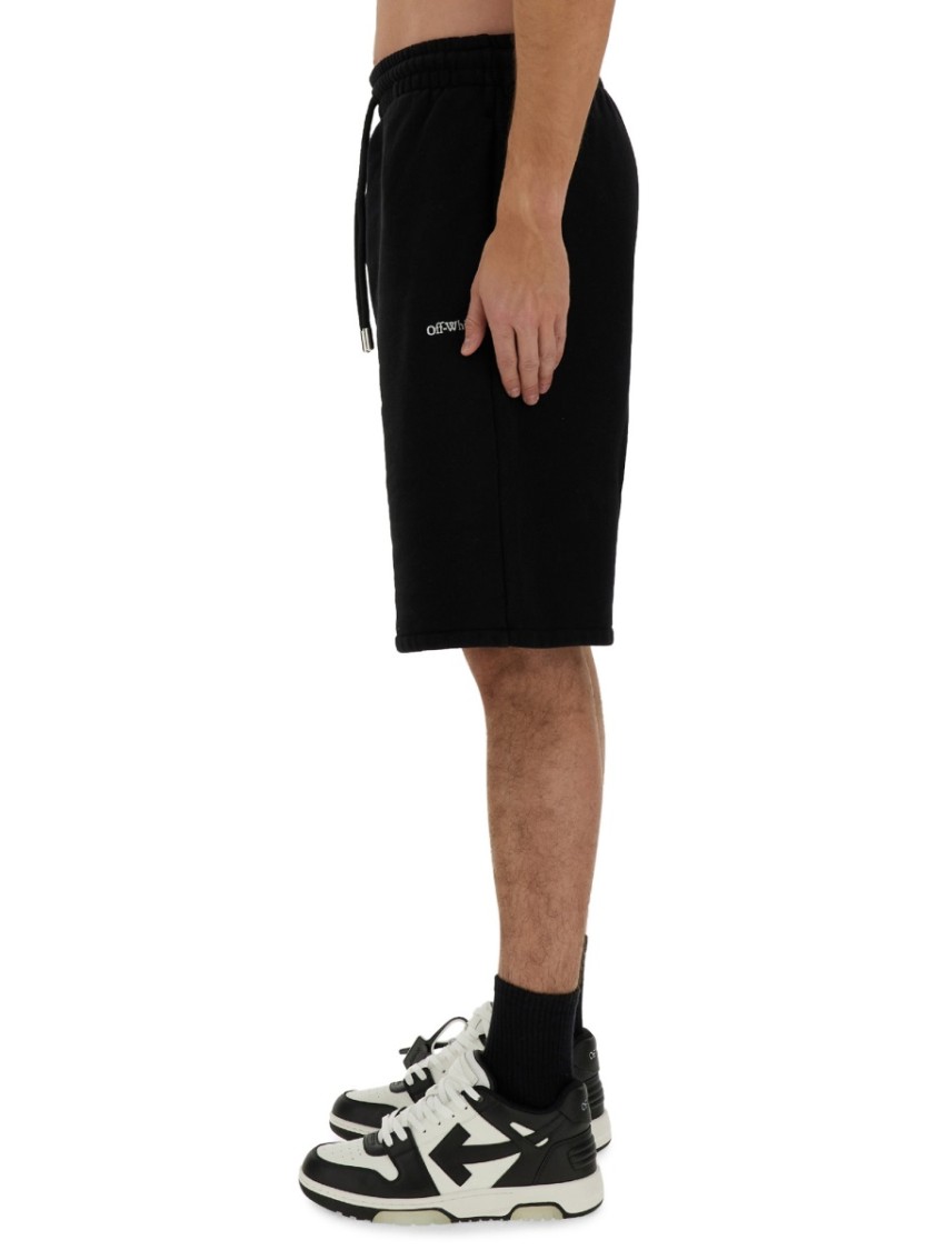 OFF-WHITE Black Bermuda Shorts With Logo Detail Zwart