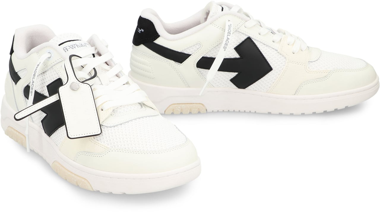 OFF-WHITE Scarpe sneakers basse Fuori sede Wit