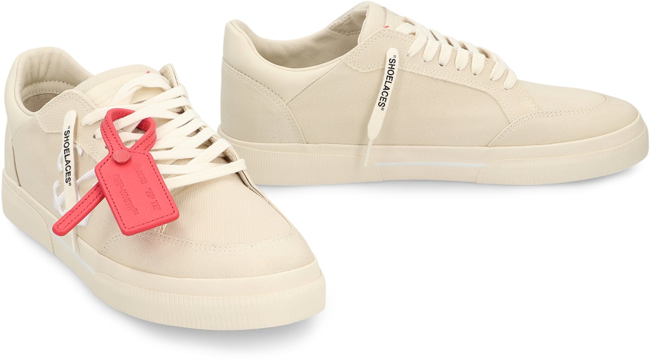 OFF-WHITE Sneakers low-top New Vulcanized in canvas Neutraal