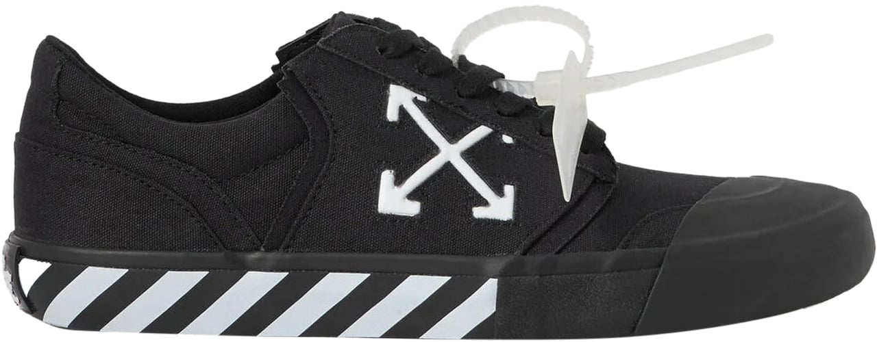 OFF-WHITE OFF-WHITE Vulcanized Low Sneakers Zwart