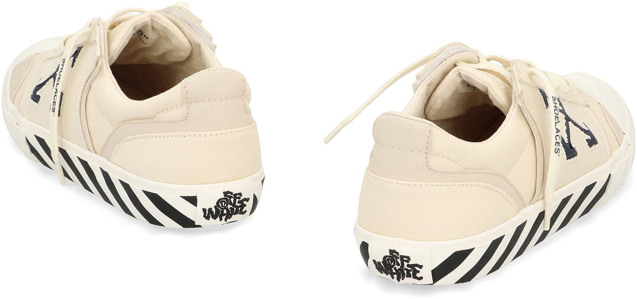 OFF-WHITE Sneakers low-top New Vulcanized Wit