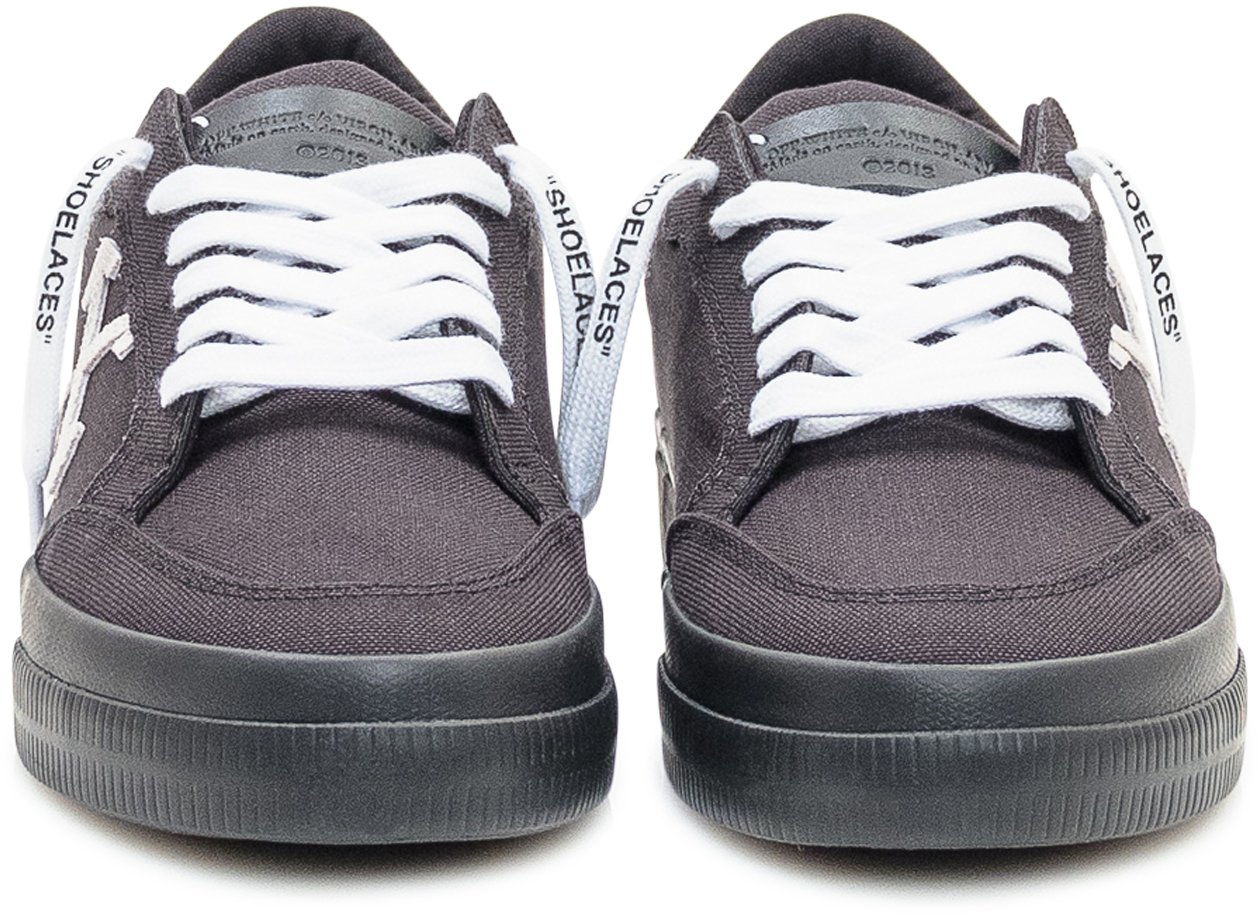 OFF-WHITE Sneakers Off-White Low Arrow Zwart