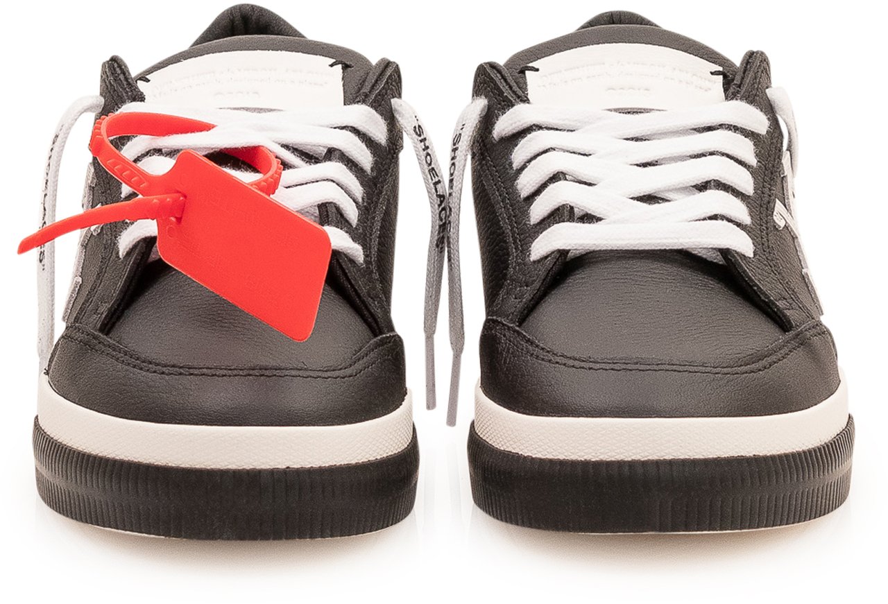 OFF-WHITE Sneaker Vulc Low Zwart