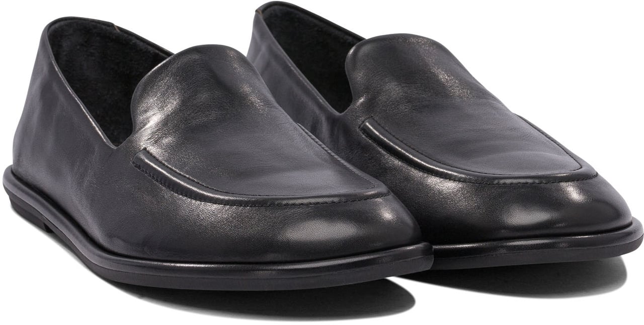 Officine Generale "Mienne 101" loafers Zwart