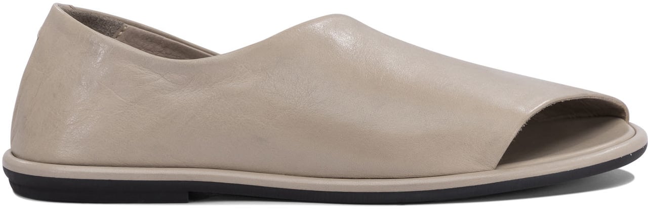 Officine Generale "Mienne 102" Slippers Zwart